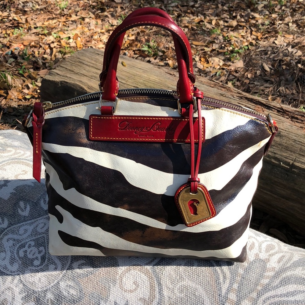 Dooney & Bourke Satchel bag purse